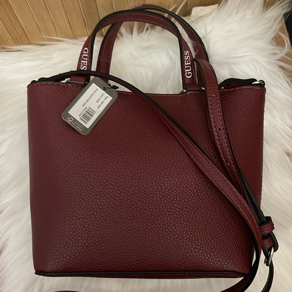 GUESS mini shoulder tote bag - Picture 2 of 9